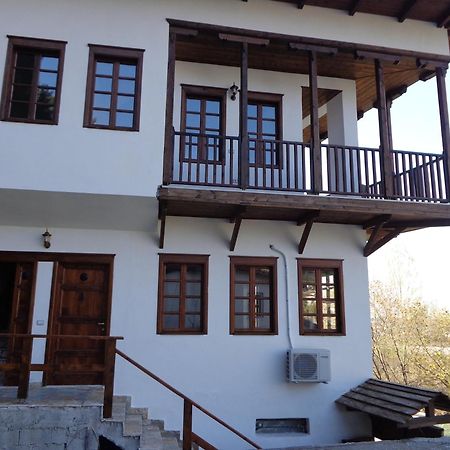 Hotel Demaj Berat Exterior foto