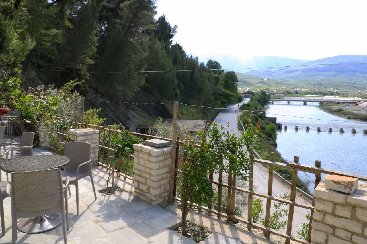 Hotel Demaj Berat Exterior foto